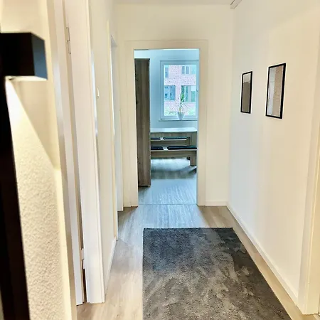 In Der Mit Zwei Balkonen Apartment